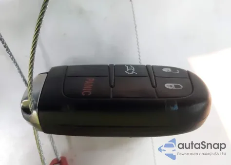 2015 Dodge Challenger R/T z USA, uszkodzony, nr VIN 2C3CDZAT6FH712892